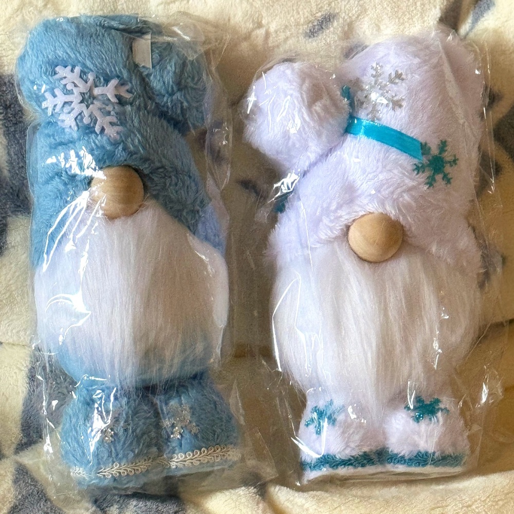 Holiday Gnome Set of 2 Snowflake Doll White Blue BRAND NEW